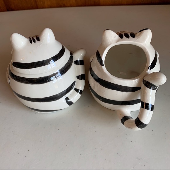 Pier 1- Fat Cat Sugar Creamer Salt Pepper Black & White Striped Cats 4 Piece - Picture 5 of 14